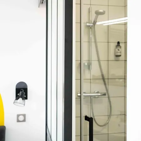 Urban Style Biarritz Le Relais Отель