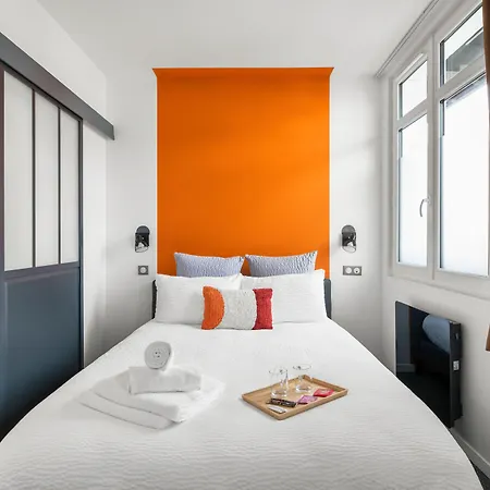 Urban Style Biarritz Le Relais Отель