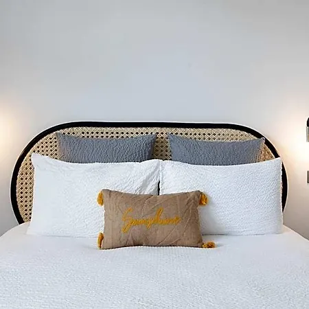 Urban Style Biarritz Le Relais Отель Биарриц